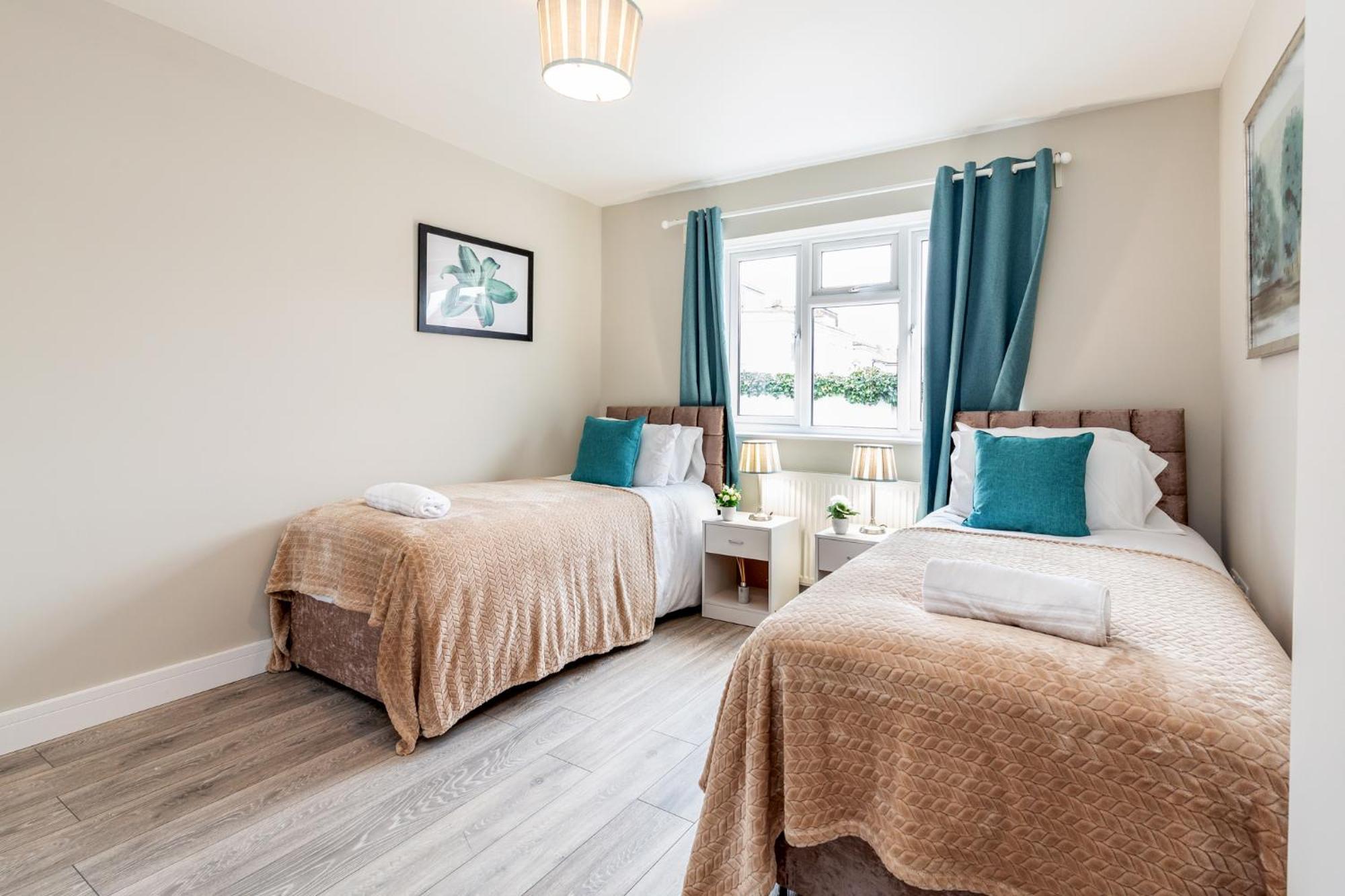 Dartford, Kent - Modern 2Bd 2Bath En-Suite Bungalow M25 Bluewater Exteriör bild