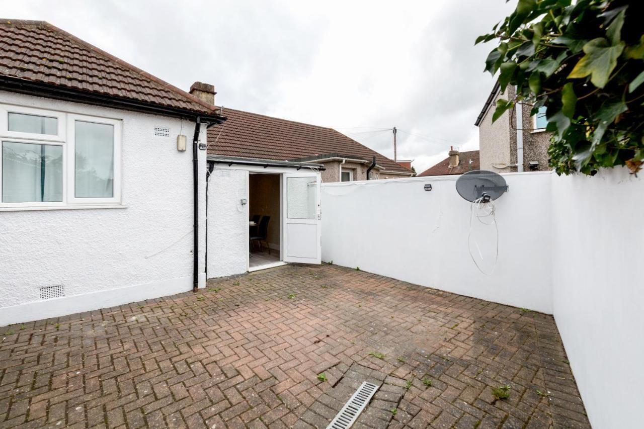 Dartford, Kent - Modern 2Bd 2Bath En-Suite Bungalow M25 Bluewater Exteriör bild
