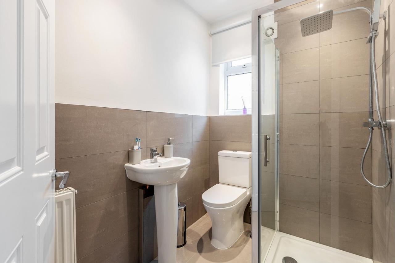 Dartford, Kent - Modern 2Bd 2Bath En-Suite Bungalow M25 Bluewater Exteriör bild